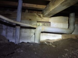埼玉県所沢市にある築44年の施工前の基礎